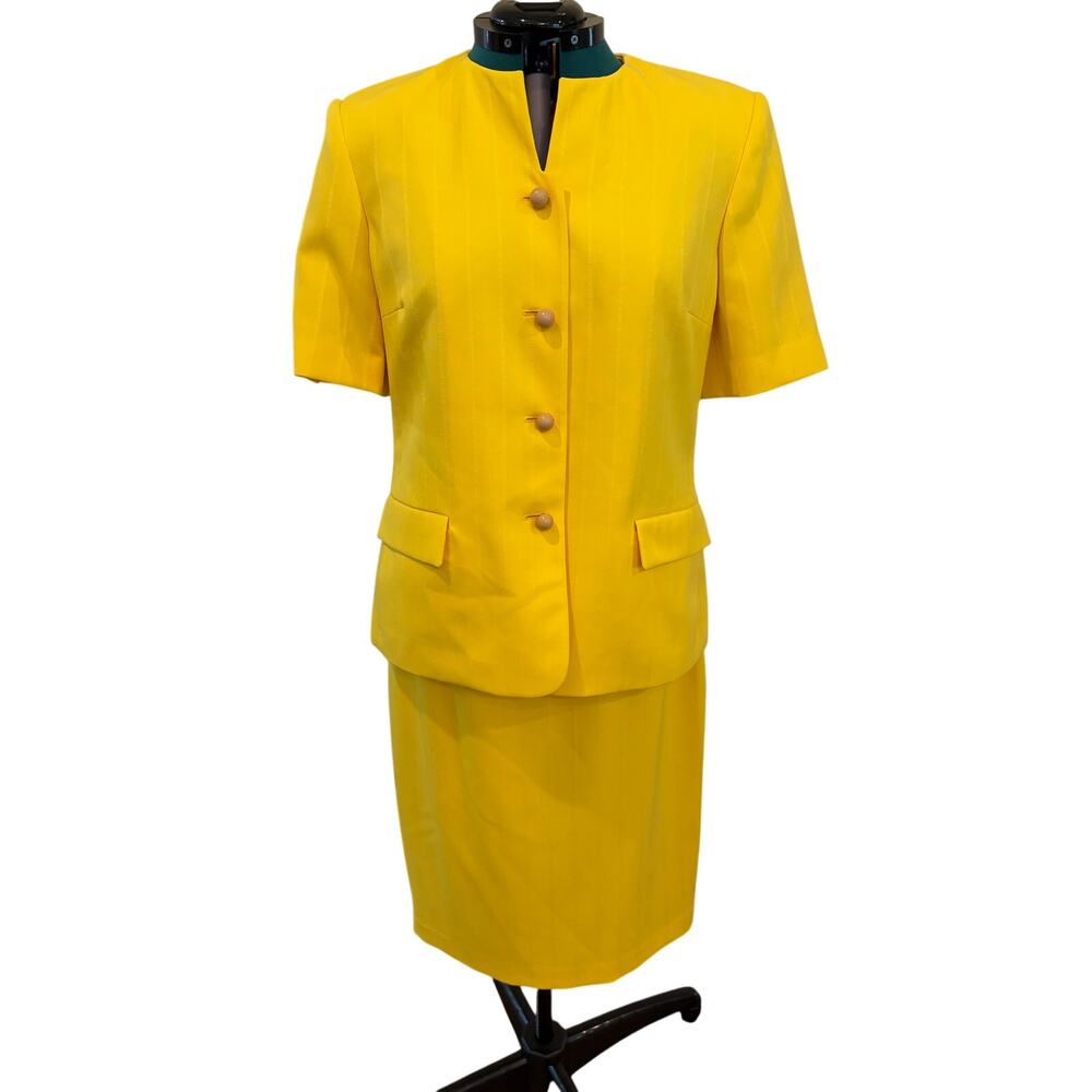 Emily... Yellow Skirt Suit Set Size 14 2 PieceJacket Top Vintage Short Sleeve